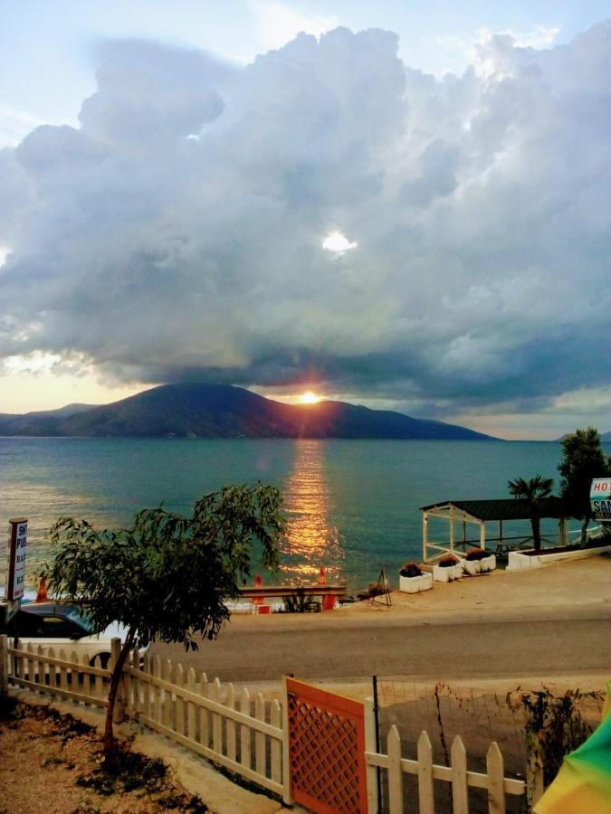 Vlorë Ramo'S Cozy Beachside Haven With Panoramic Views - 1St מראה חיצוני תמונה
