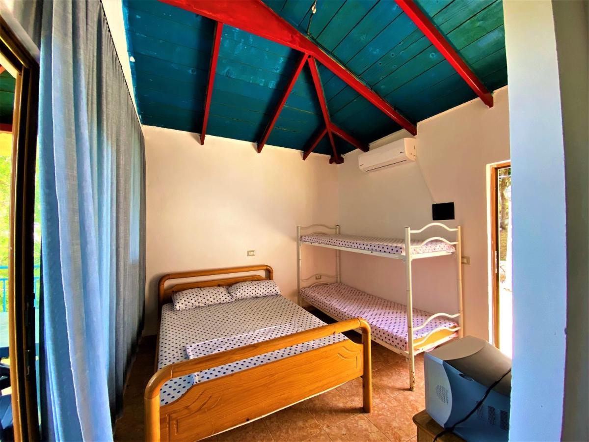 Vlorë Ramo'S Cozy Beachside Haven With Panoramic Views - 1St מראה חיצוני תמונה